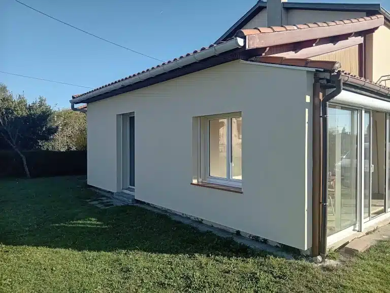 Chantier d'isolation thermique par l'extérieur à Montréjeau 2