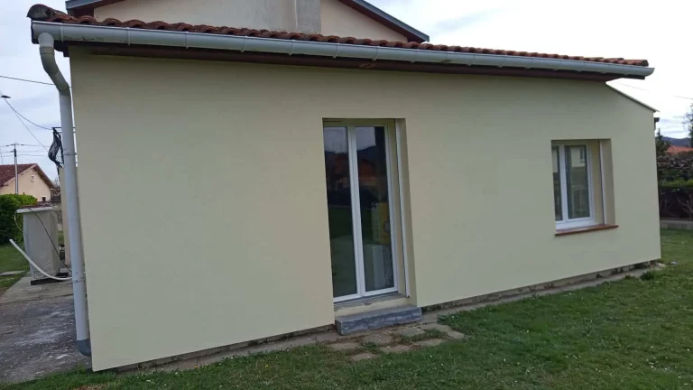 Chantier d'isolation thermique par l'extérieur à Montréjeau 26